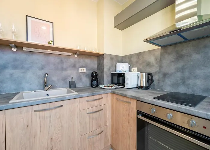 公寓 Three Lilies 普罗夫迪夫