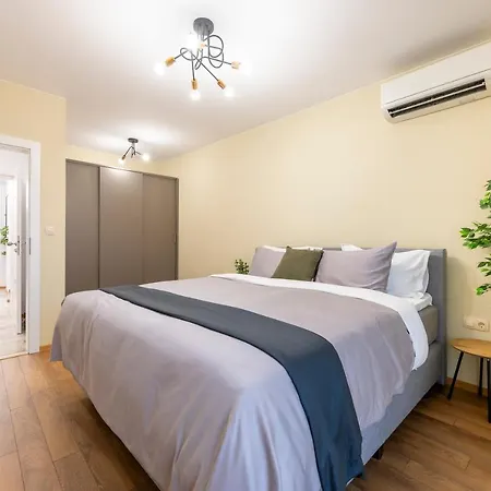 Three Lilies Apartmán *