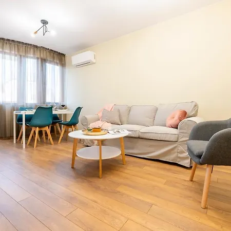 Three Lilies Apartmán *