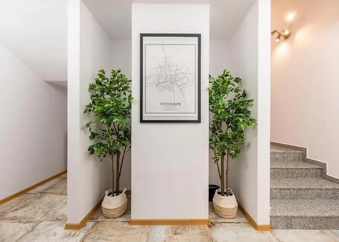 Апартаменти Three Lilies